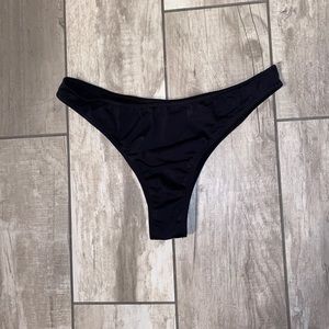 Black cheeky bikini bottoms